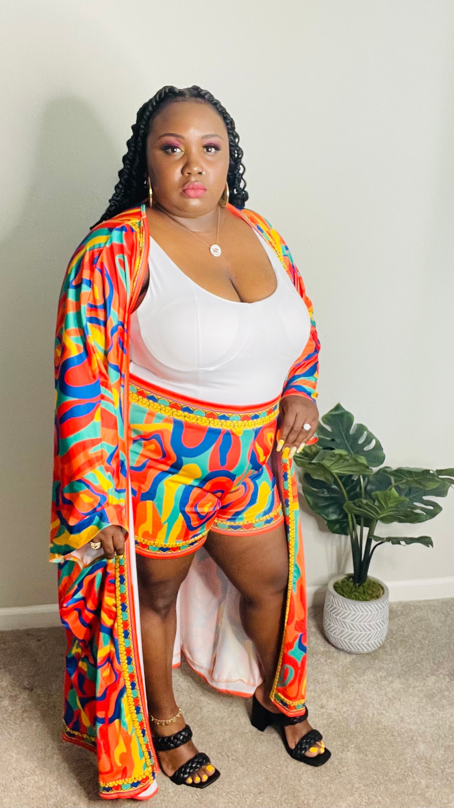 VACAY BADDIE ORANGE MULTI  COLOR PRINT DUSTER & SHORTS SET